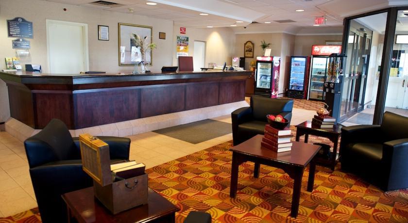 Holiday Inn Express & Suites Toronto Airport West, An Ihg Hotel Mississauga Exteriör bild